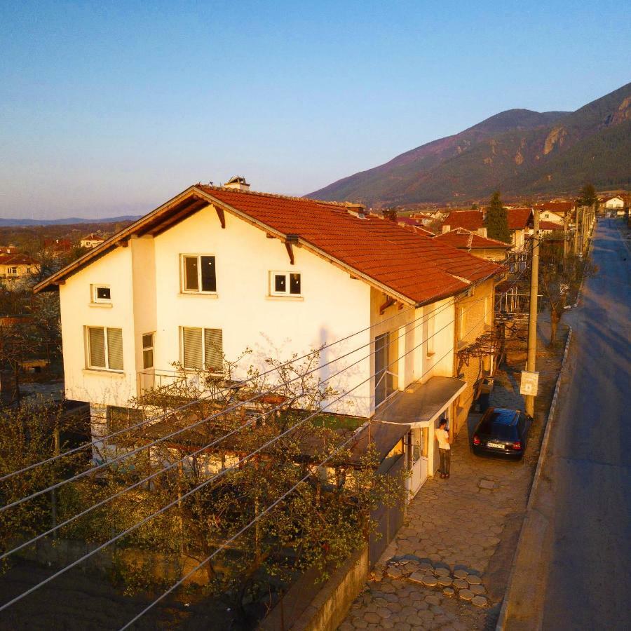 Apartment Diana Resilovo Luaran gambar